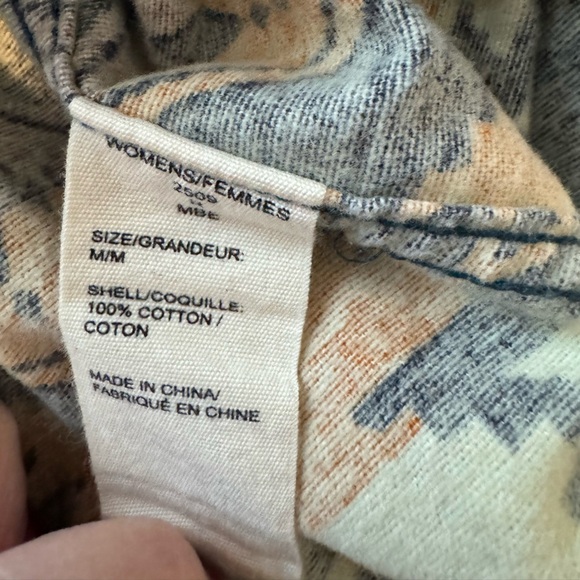 WOOLRICH Southwestern Aztec Print Button Down Flannel Size Medium - Picture 6 of 7